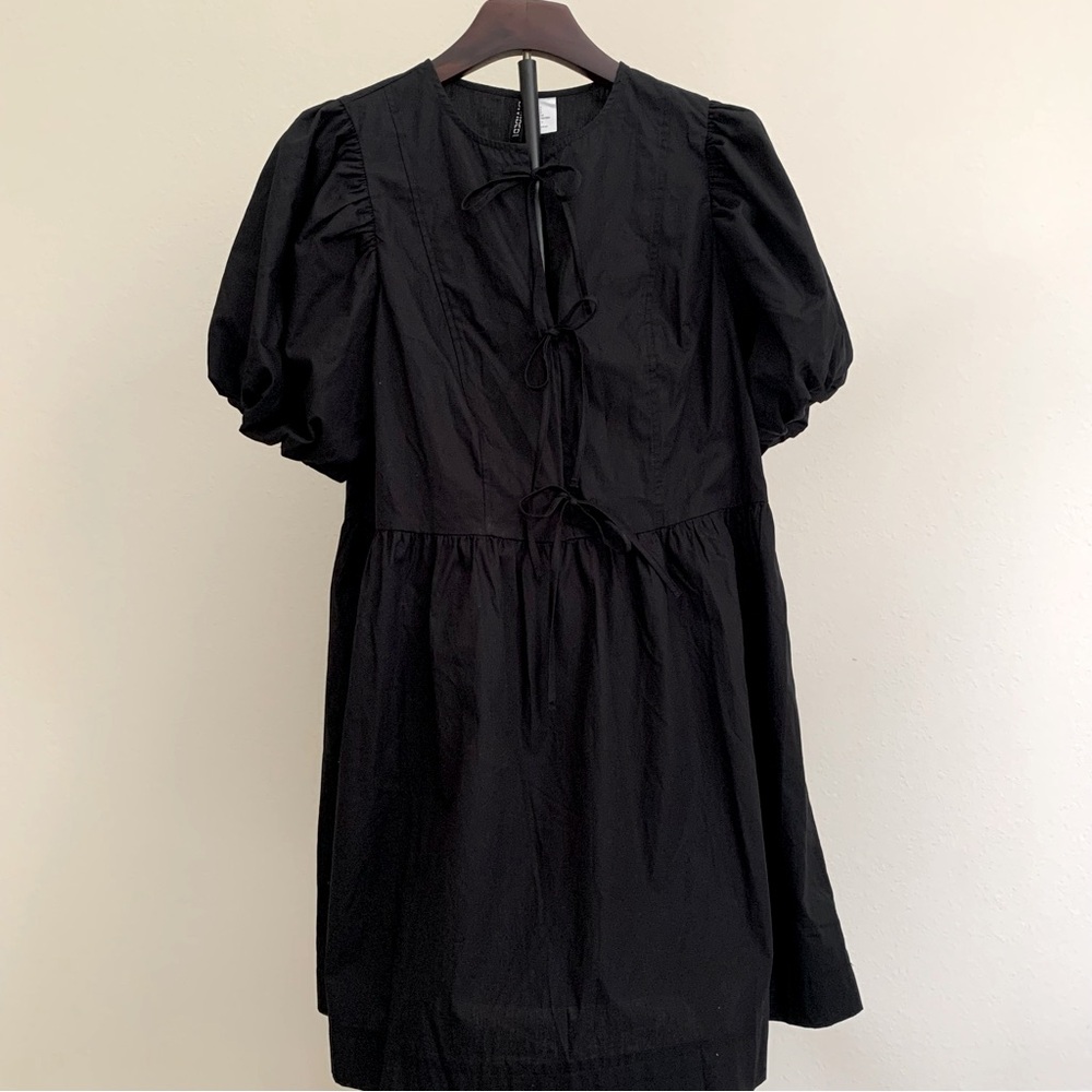 Short sleeve cute mini dress